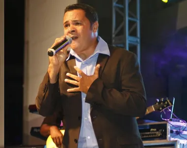Cantor Márcio Moreno