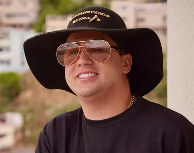 Cantor Natanzinho Lima