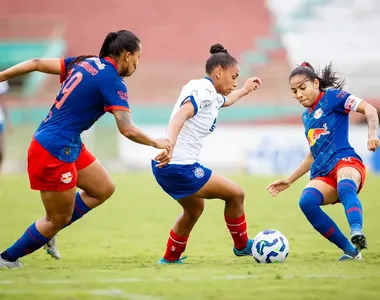 Bahia encara o Bragantino nas quartas de final