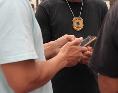 Três suspeitos foram pegos com celulares roubados