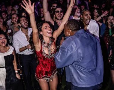 Thiaguinho foi uma das atrações da festa