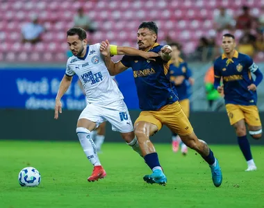 Duelo foi marcado pela monotonia das duas equipes