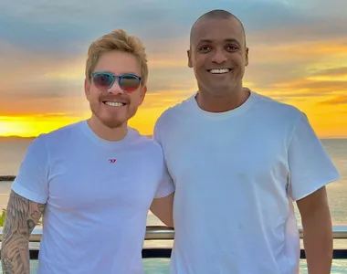 O cantor Levi Alvim e seu novo empresário, Diney Azevedo