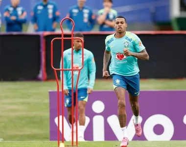 Jean Lucas treinou com o grupo na terça-feira (2)