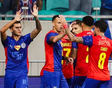 Bahia enfrenta o Sport neste sábado (2), às 16h