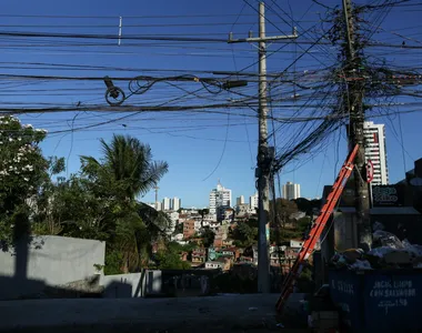 Facções vêm impondo cobrança ilegal a empresas de internet em Salvador