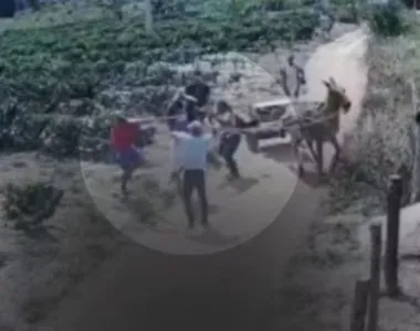 Homem é morto por familiares