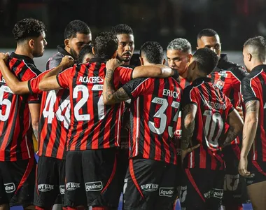 Saiba onde assistir, escalações e horário de Vitória x Palmeiras