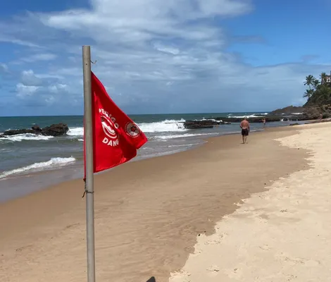 Imagem ilustrativa da imagem Morte na Paciência: bombeiro revela pontos de risco na praia