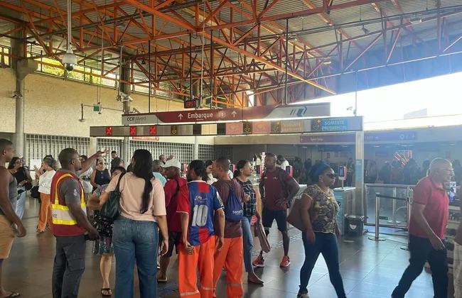 Imagem ilustrativa da imagem Caos no metrô de Salvador? Saiba a situação da Linha 1 e estações