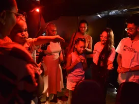 Visitantes entram em “floresta em chamas” e vivem alerta na Fenagro - Imagem