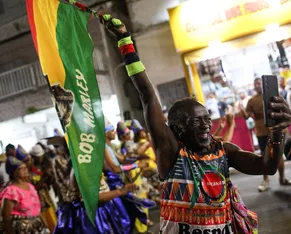 O povo é massa! Pré-Carnaval mistura festa e corre no Nordeste - Imagem