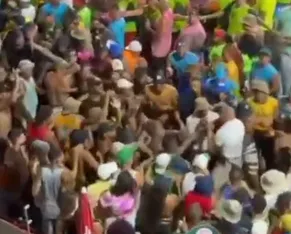 Vídeo: Sturaro não resiste e mostra o gingado na pipoca de Bell - Imagem