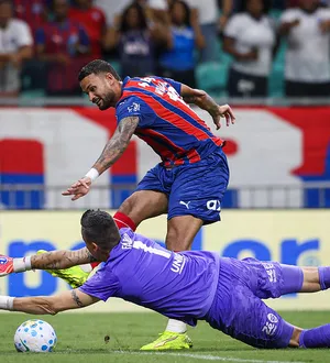Imagem ilustrativa da imagem Bahia sai atrás e empata com o Fluminense em estreia na Fonte Nova