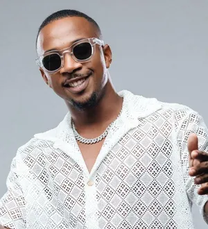 Imagem ilustrativa da imagem Bob Na Voz homenageia vendedores informais com a música Ambulante