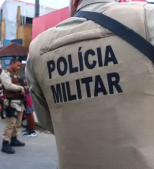 Imagem ilustrativa da imagem Briga de casal? PM leva tiro enquanto dormia em Cajazeiras