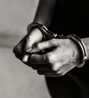 Imagem ilustrativa da imagem Condenado por estupro contra criança, pai de santo cai na cadeia