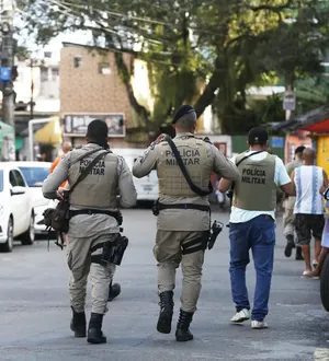 Imagem ilustrativa da imagem Acidente deixa duas crianças mortas e uma mãe ferida em Salvador