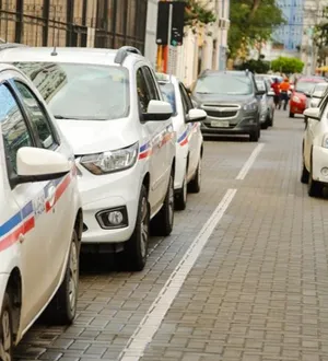 Imagem ilustrativa da imagem Passageiro de táxi é baleado na Gamboa, em Salvador