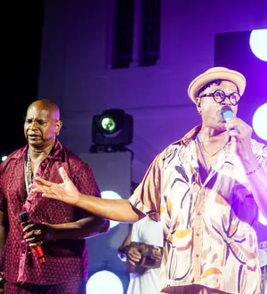 Imagem ilustrativa da imagem Viola de Doze lança audiovisual ao vivo gravado em praça pública