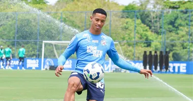 Imagem ilustrativa da imagem Bahia encaminha venda milionária de Tiago para clube da 'gringa'