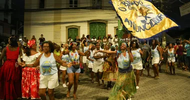 Imagem ilustrativa da imagem Bell da ‘Shopee’ e coroa protestante levam arte à Lavagem de Itapuã