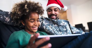 Imagem ilustrativa da imagem Fim de ano na TV: série famosa lançara episódios no Natal e Réveillon