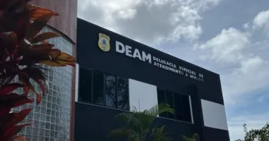 Imagem ilustrativa da imagem Vídeo: tarado da Graça pega em partes íntimas de mulher no meio da rua