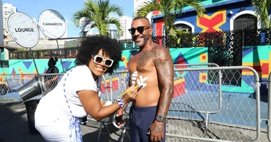 Imagem ilustrativa da imagem Moradores do Candeal aproveitam shows no Guetho para faturar no verão