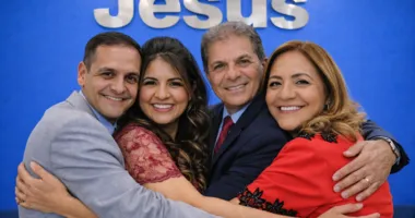 Imagem ilustrativa da imagem Pastor é afastado da igreja após 'cair em tentação' com a própria nora