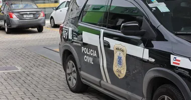 Imagem ilustrativa da imagem Homem agride mulher até a morte e é preso ao tentar enganar a polícia