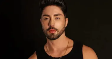 Imagem ilustrativa da imagem Rico Melquiades larga o doce pra críticas após revelar cirurgia anal