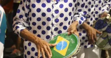 Imagem ilustrativa da imagem 'Samba nunca cai': mestres do ritmo questionam espaço do pagodão