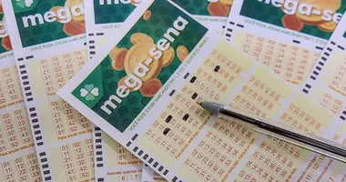 Imagem ilustrativa da imagem Mega-Sena 30 anos: R$ 300 milhões serão sorteados neste domingo (24)