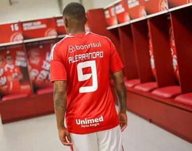 Atacante foi apresentado no Internacional