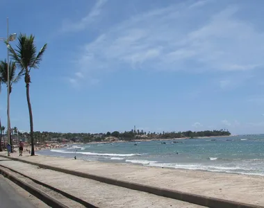 Jovem de 19 anos está desaparecido após entrar na Praia de Armação