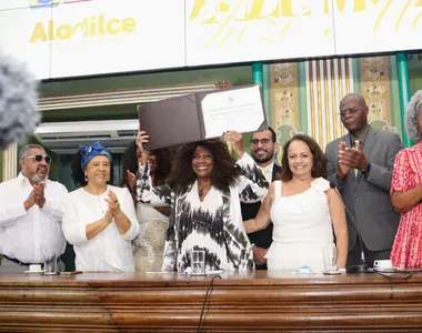 Zezé Motta é Cidadã Soteropolitana