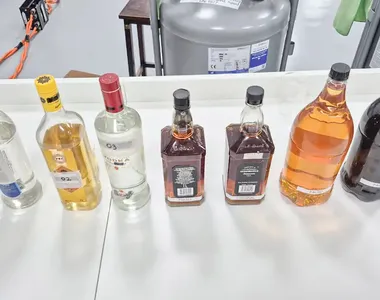 Intoxicação é por meio de bebidas adulteradas