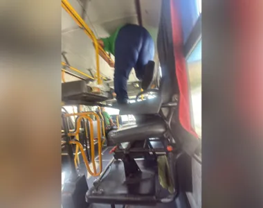 Cobrador foi arremessado