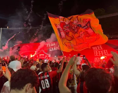 Torcida fez bonito no corredor rubro-negro