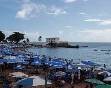 Um homem se afogou na praia do Porto da Barra