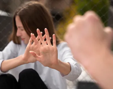 Mulher e filha são incendiadas pelo marido