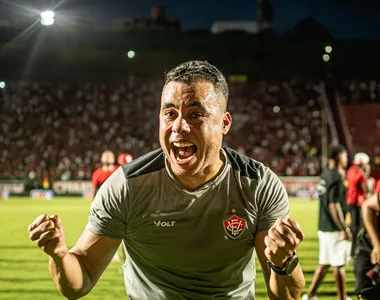 Jair Ventura, treinador do Vtória