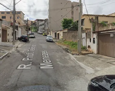 Homem foi morto na Rua Professor Teles de Menezes, no Nordeste de Amaralina