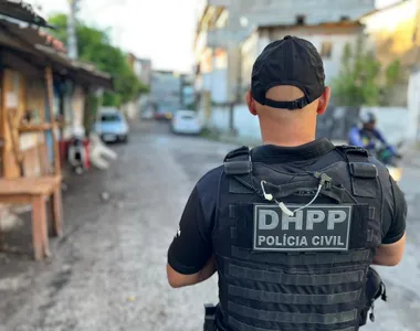 Mulher foi presa na manhã desta sexta-feira (30)