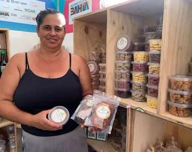 Uma das vendedoras da feira