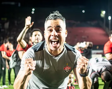 Jair Ventura será mantido pelo Vitória na temporada 2026