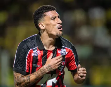 Baralhas foi destaque na decisão contra o São Paulo