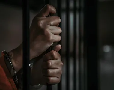 Homem tentou matar mulher no shopping