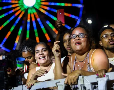 Evento começou neste sábado (27)